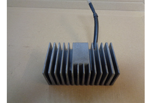 voltage regulator 